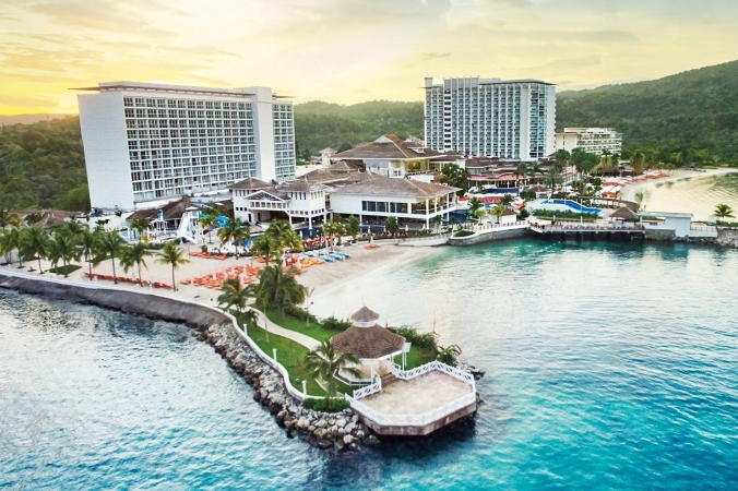 3. Montego Bay Airport to Moon Palace Resort 450 Montego Bay Airport to Moon Palace Resort in Ocho Rios
